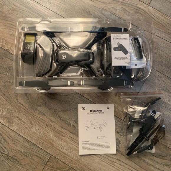 NEW UNTEI EC100 DRONE W/ 2K CAMERA, GRAVITY CONTROL, ALTITUDE HOLD HD - Picture 4 of 13